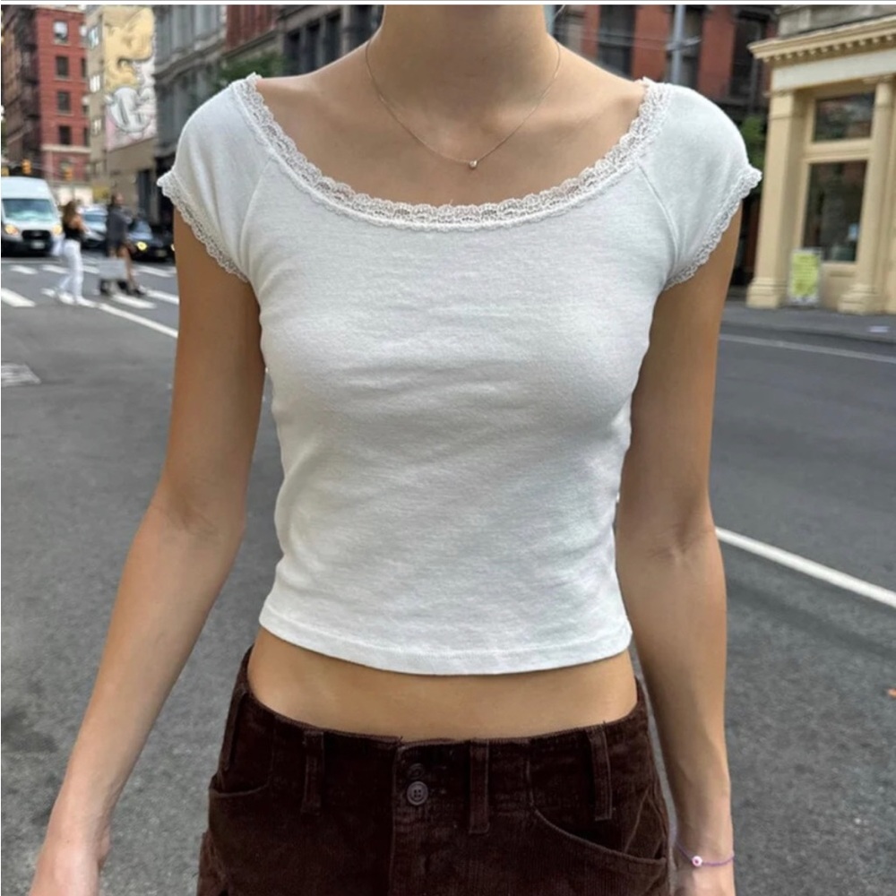 Brandy Melville Eden top